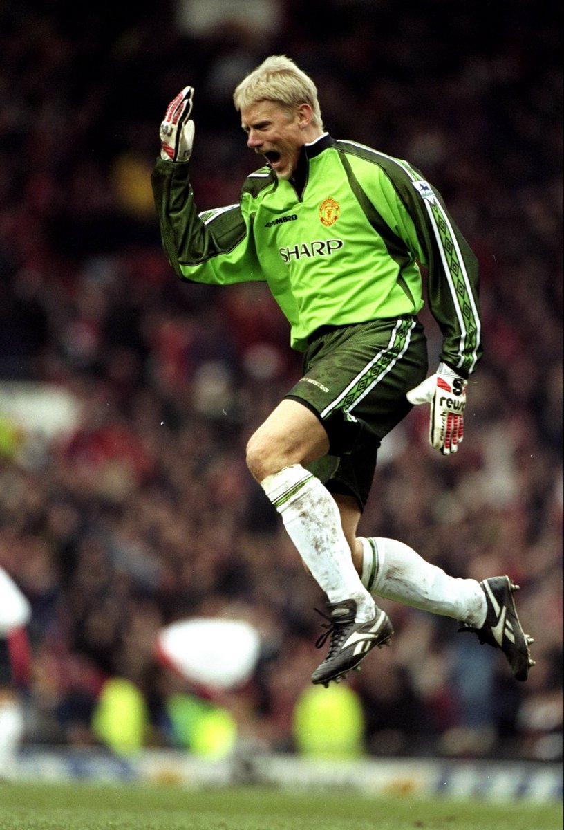 EuropaLeague's tweet photo. #OnThisDay in 1991, @PSchmeichel1 made his #MUFC debut. The rest is history. #UEL https://t.co/3bKW40bgHF