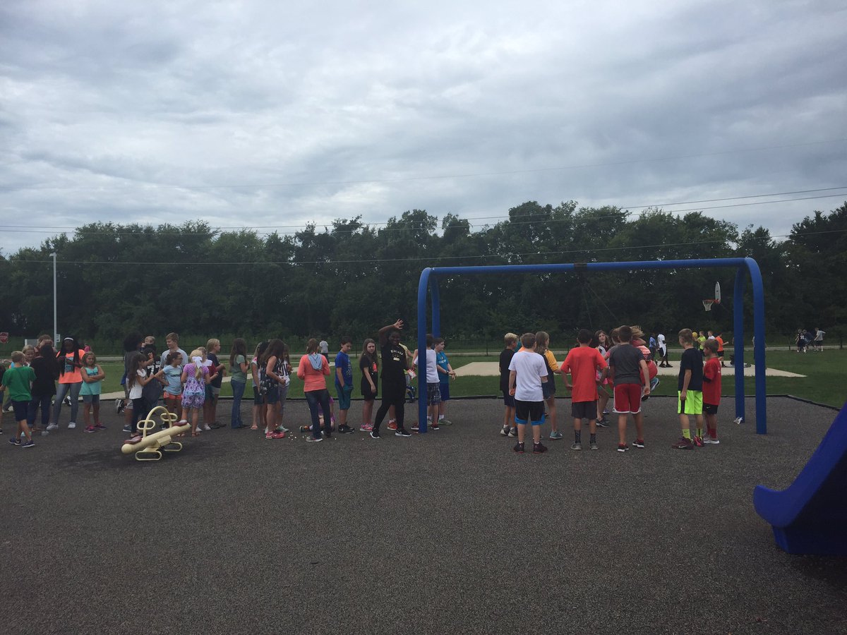 SCE5thGrade tweet media