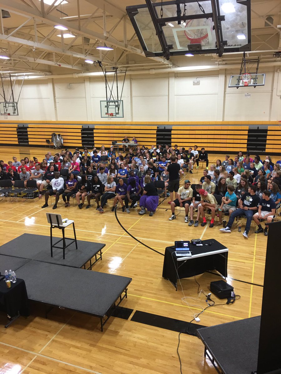 DLS_Activities's tweet photo. Craig Hillier from Winning Edge Seminars doing his thing at the Tri-Metro Leadership Conference! #TMCpride https://t.co/v5CWAsFUYb