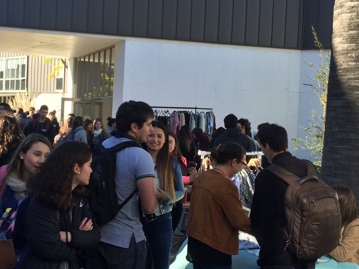 UAI_VINA's tweet photo. Expo Emprende en el patio central ¡Te esperamos! @CAAPSIV @Avancemos_UAI @CAAENV @UaiCaep @ceic_uai @FEUAI_vina https://t.co/3yznSyVKSs
