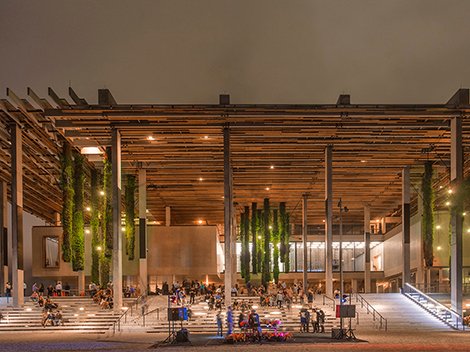 NewgardGroup's tweet photo. New to #Miami? Or just want to rediscover the "Magic City?" Here's where to visit: https://t.co/PUaqQ6HWOQ https://t.co/91Seu7TXOQ