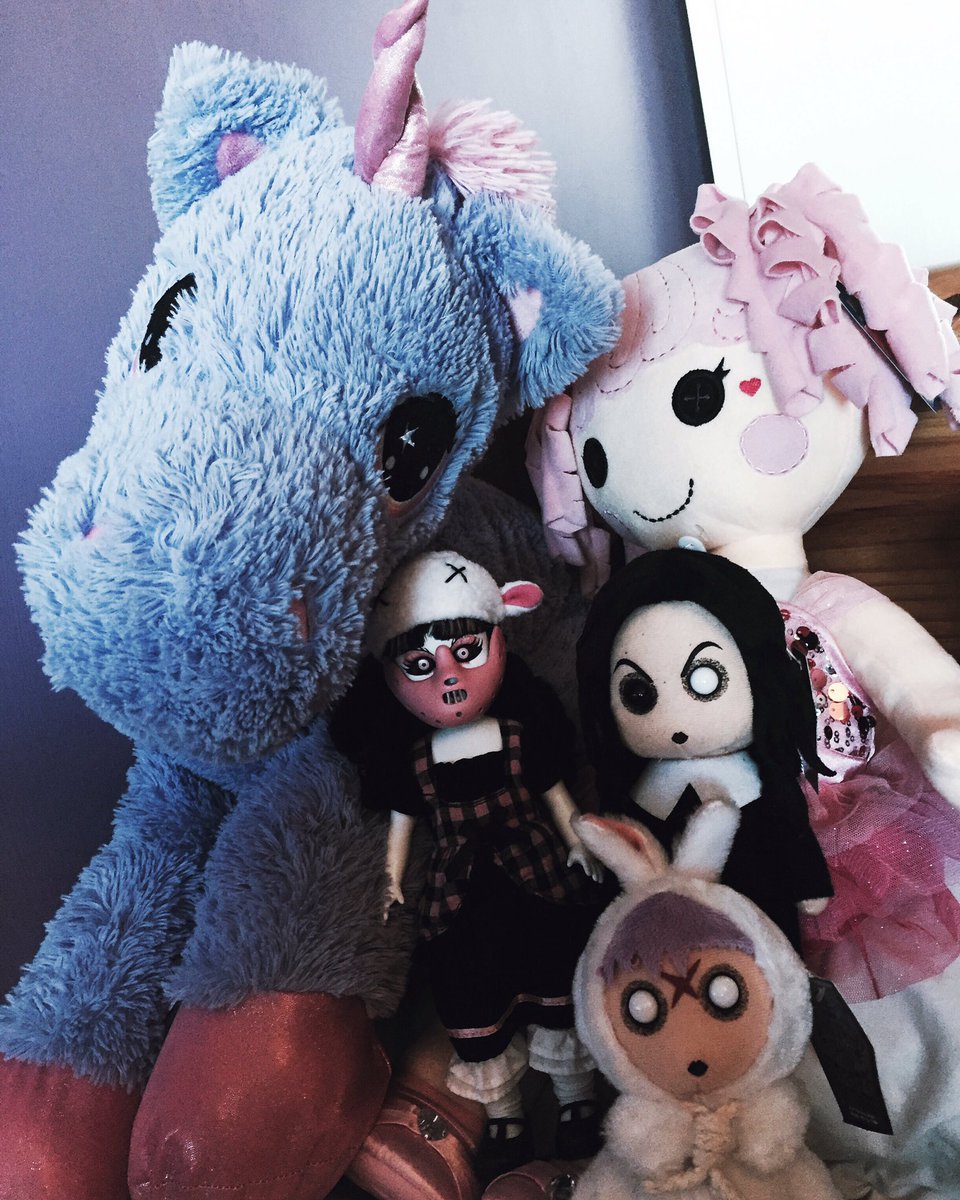 princessgothy's tweet photo. cuteness overload. https://t.co/EdB3jrvGr4