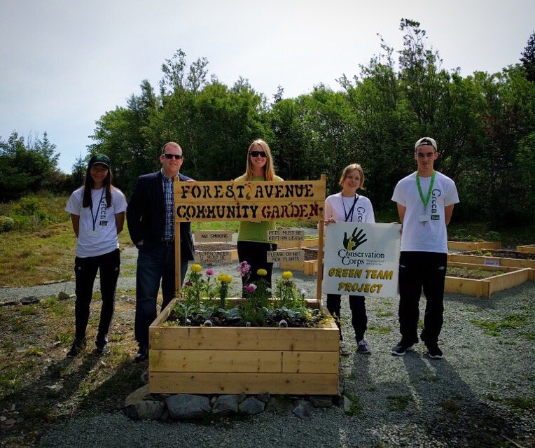 CorpsNL's tweet photo. Thanks MHA @stephenkent for visiting our @Mount_Pearl Green Team! Great meeting and chatting with you 🌿
#CCNL2016 https://t.co/6ZGFB7qU6T