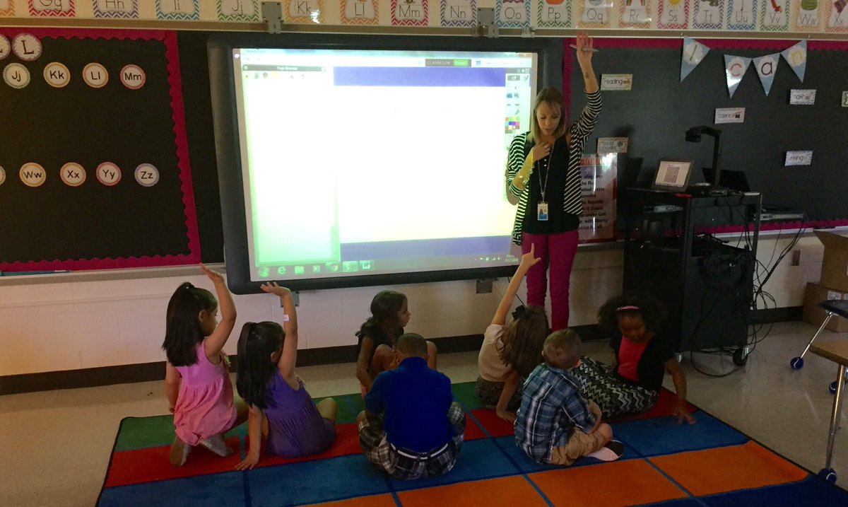 AnnKAnders's tweet photo. We ❤️ having Kinders @emmakdoub #emmakdoub. Building relationships on day 1 https://t.co/5LtRPtFZeZ