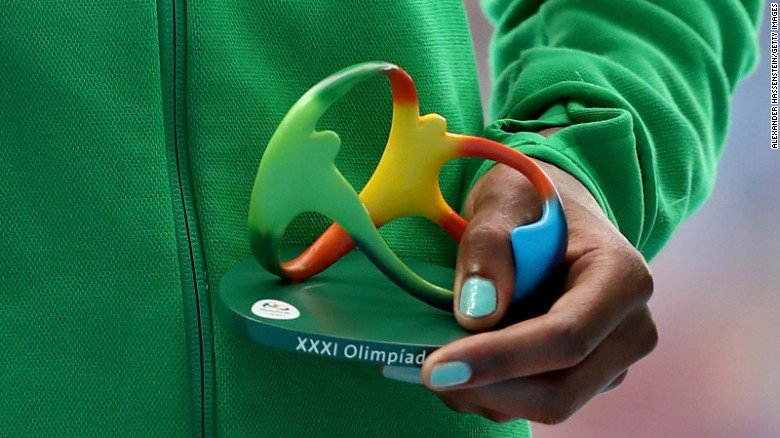 CNN's tweet photo. Those little figurines all the #Rio2016 medalists are getting? They're medal holders https://t.co/W1e4oiFfkf https://t.co/hpgllAL5wb