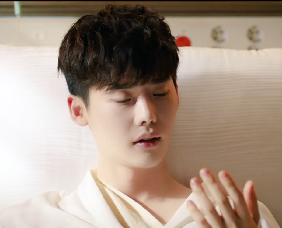 harujs0914's tweet photo. 눈물을 그렇게 닦아요.
아련 아ㅏ련 아련 열매 먹은 듯이,,, https://t.co/hbKBi3hYKk