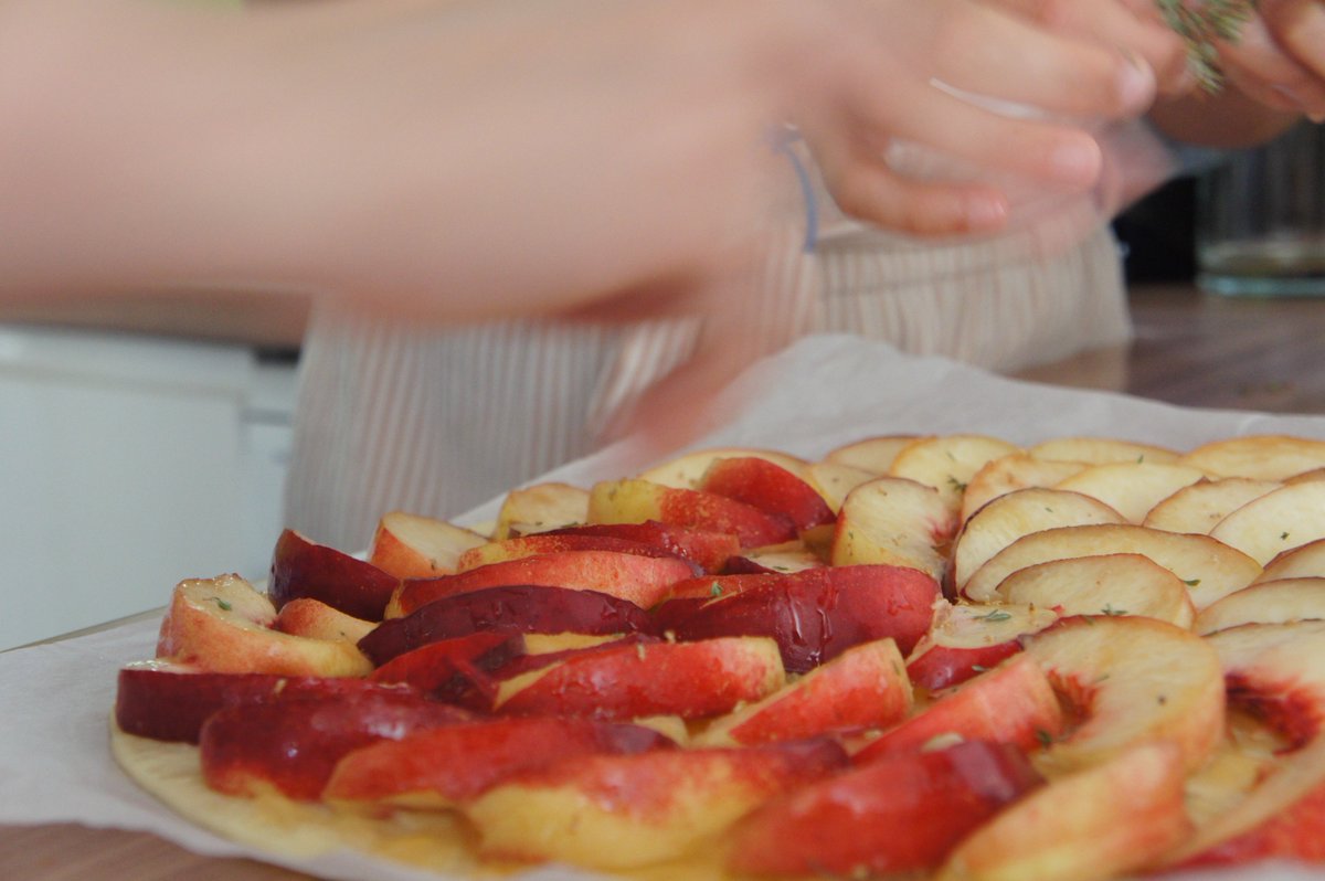 CreatyveBlog's tweet photo. Nouvelle recette en vidéo : tarte fine aux nectarines #summer #recette https://t.co/XrD75rOWKT https://t.co/e6LHRhPGel