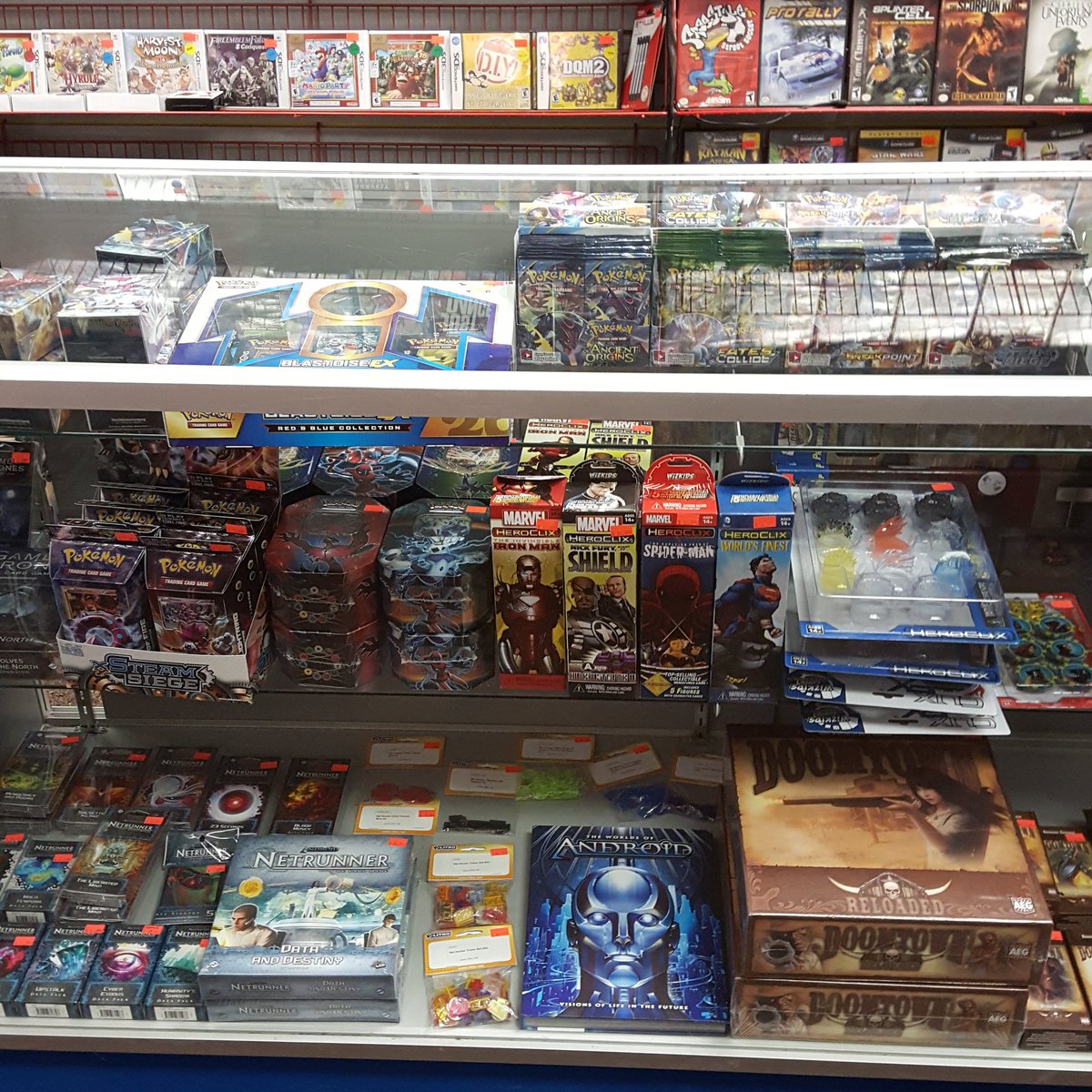super_kingape's tweet photo. Collectible games section #pokemon #netrunner #heroclix #doomtownreloaded https://t.co/NoI5MFWELB