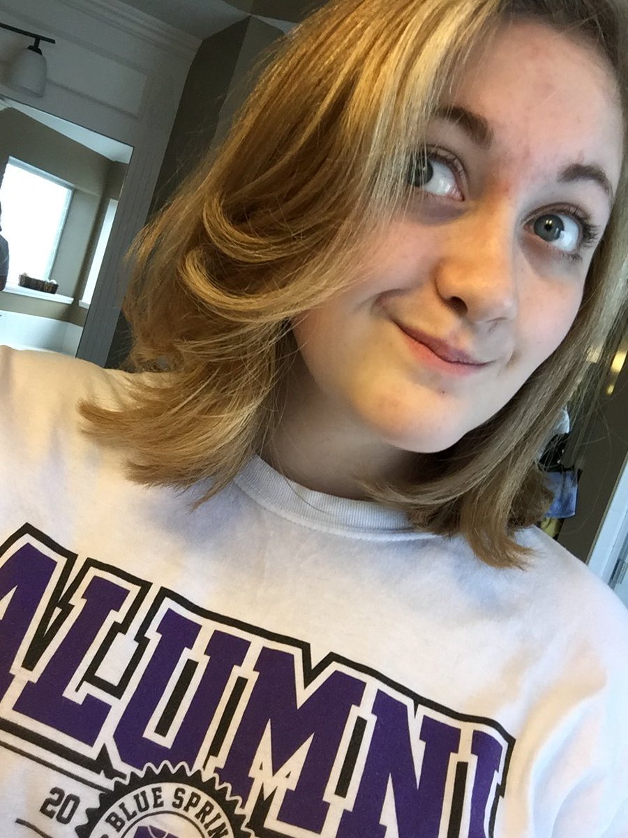 macasaurus1998's tweet image. Oops #CommitToTheBit