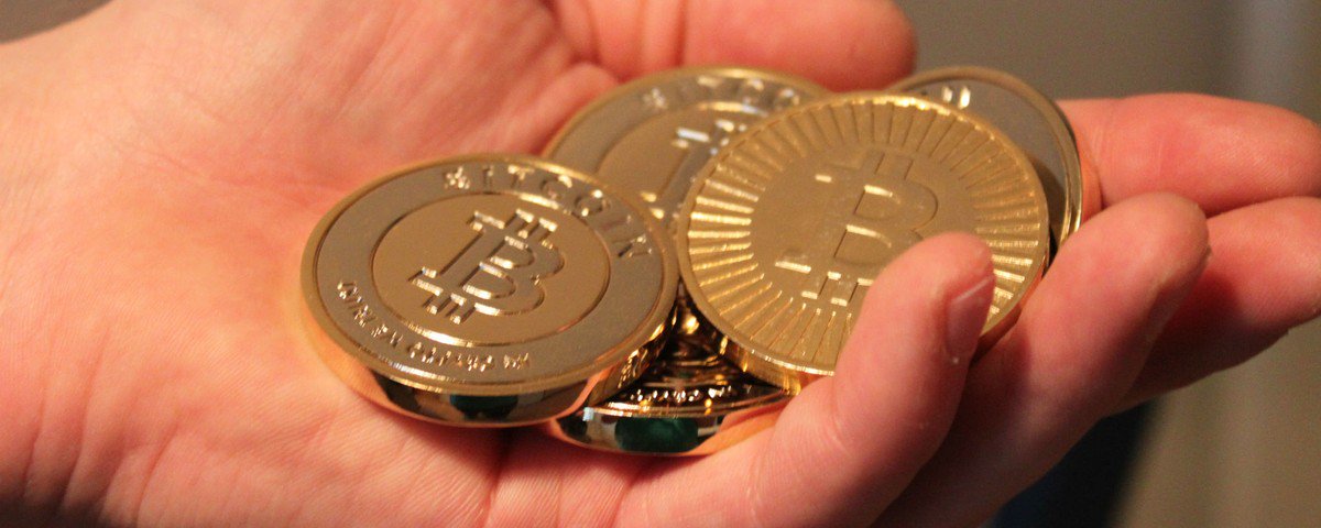 Motherboard tweet media