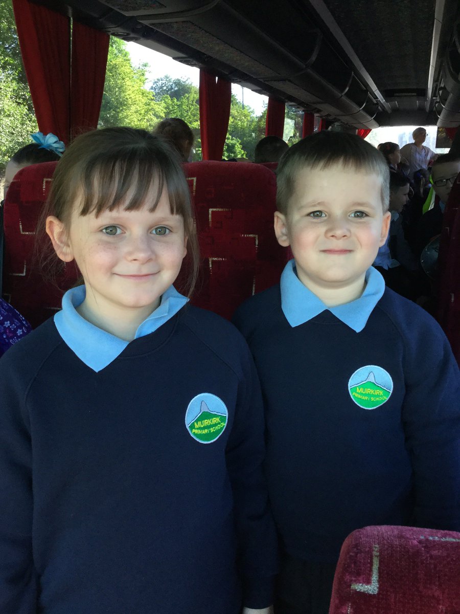 eacnewschools's tweet photo. #MuirkirkPS some of the excited P1 pupils enjoy their bus journey before their first day at school 😊 https://t.co/zGrFJW1ZUp