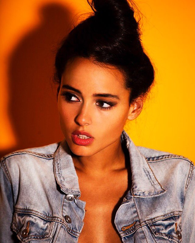 chellygilligan's tweet image. 🍊⚡️🍊⚡️🍊 #visionnation #modeling shot by: @emersonmiller