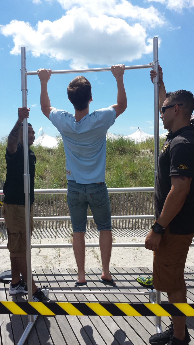 goarmy21's tweet image. Our best one yet! 30 pull ups!! #purestrength