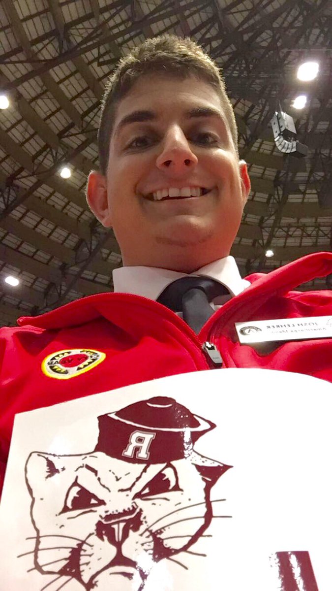 MisterJoshCYSA's tweet photo. Let's go #RhodesMiddleSchool #Wildcats. We mean business @SAISD #makebetterhappen @CityYear @CityYearSA https://t.co/D5MgcZpE3d