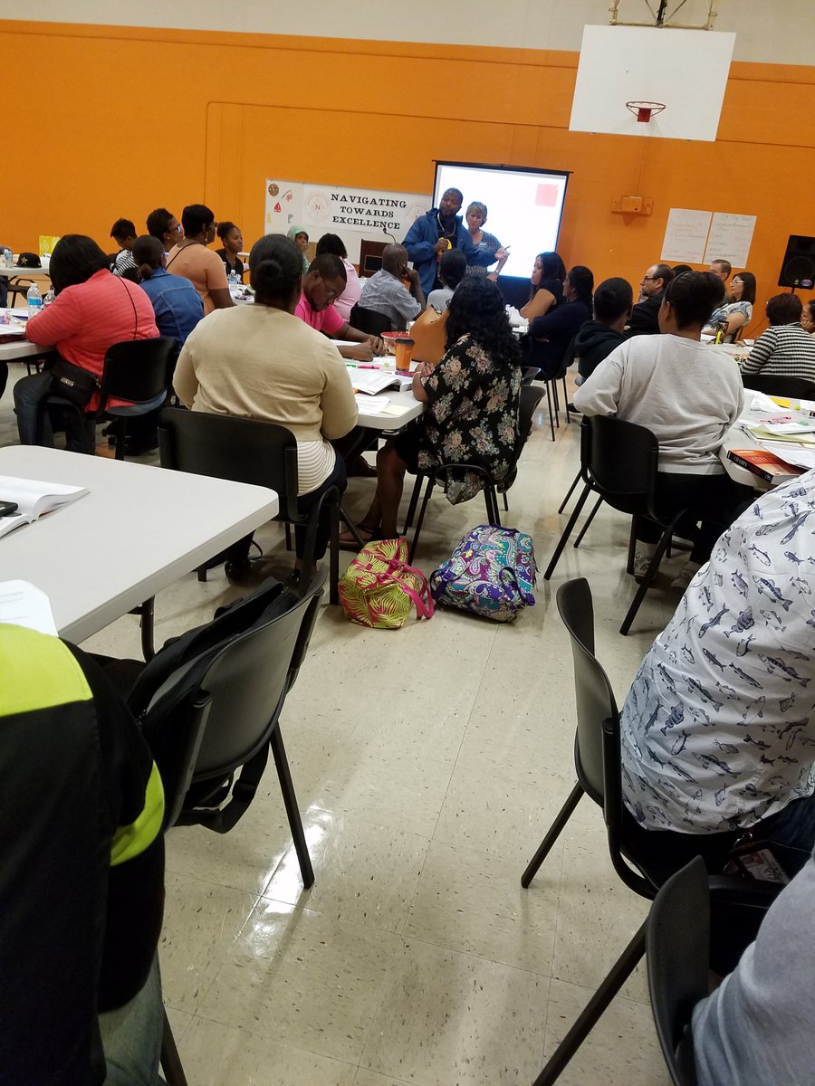 AttucksPatriots's tweet photo. Growing Together w/Navarro MS! #ChampsTraining @RenitaPerry2 @HoustonISD https://t.co/Po1RbETsaO