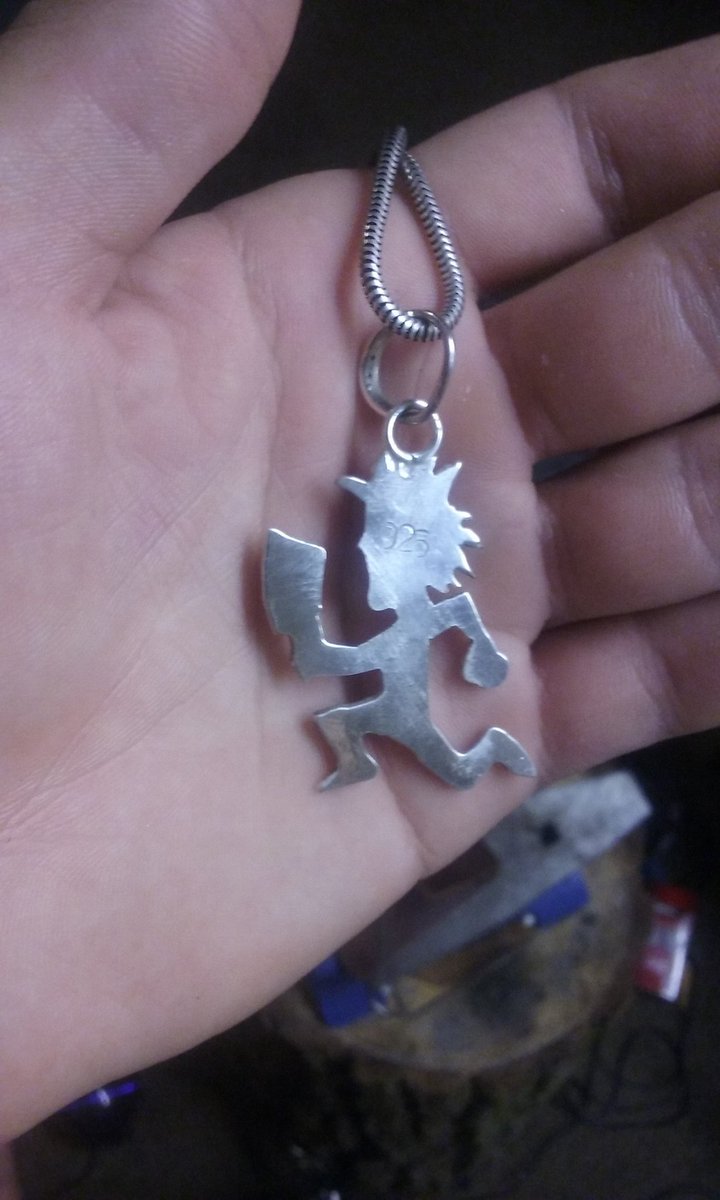 WickedNinja317's tweet photo. Just finished making my own sterling silver hatchet pendant. #ICP #Juggalo #MMWCL https://t.co/lIOInTn4P5