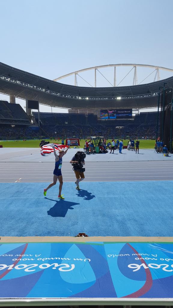 alternateman's tweet photo. Woo @EvanJager! @usatf  Congrats! Snapped this pic of you after #SteeplePeople #Rio2016 https://t.co/3RbBChjhp4