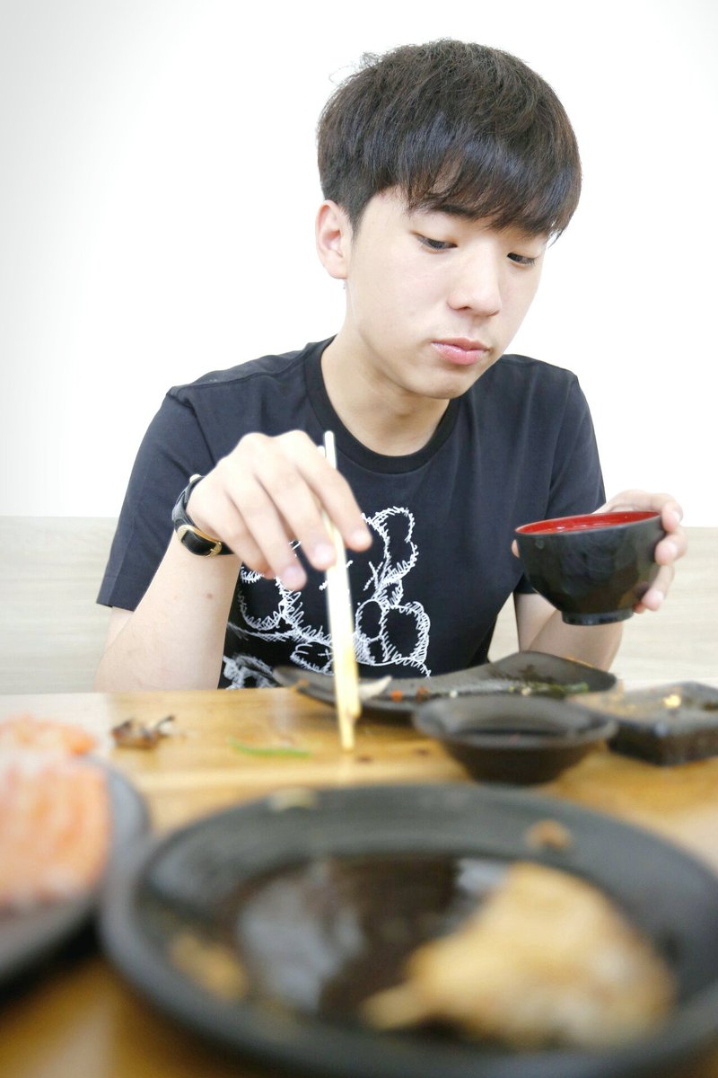 Miw_Stitch's tweet photo. หิวมั้ย ทานอะไรมาหรือยัง ถ้ายังทานข้าวกันหน่อยดีมั้ย..... 🍚🍚🍚🍚🍚 #ช่วงนี้ดูซูบไปน๊ะ  #ช่วงนี้ดูผอม #นั๊ลล๊าก #โอ๊ตฐา https://t.co/RwiSdvCzQx