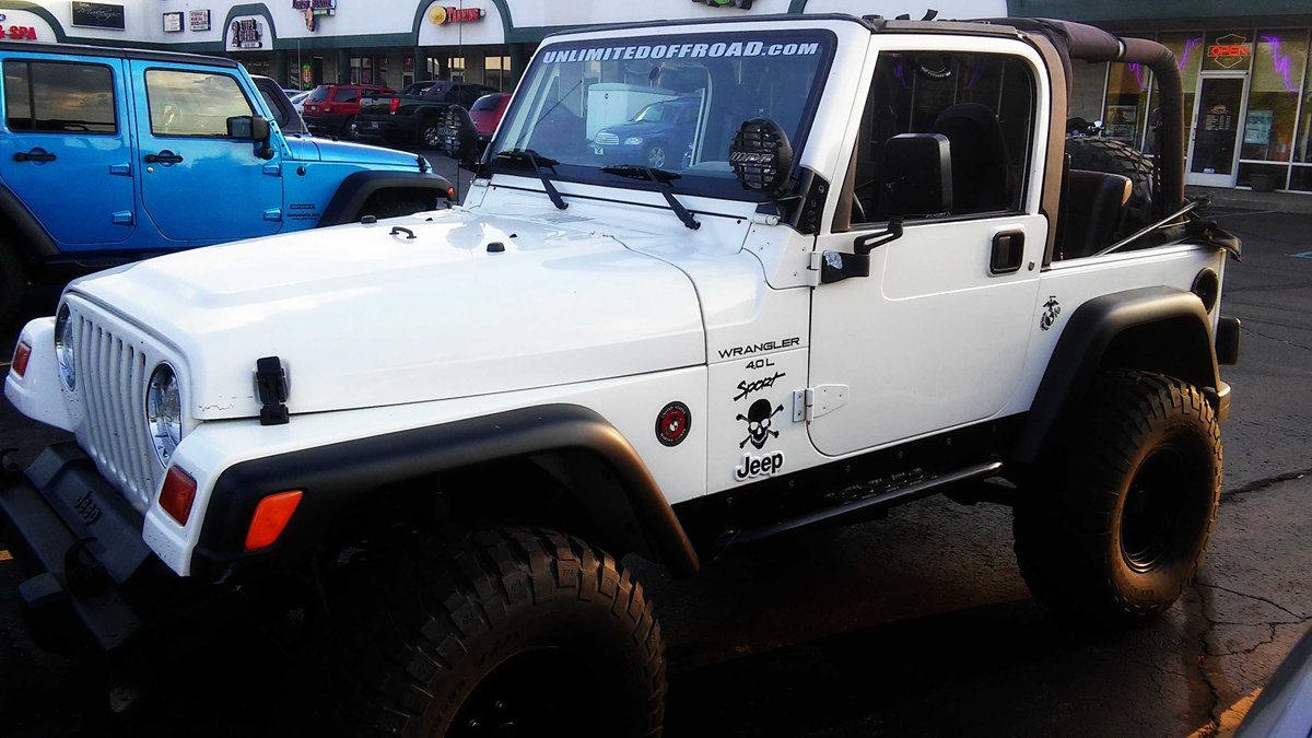 #JeepNight #UnlimitedOffroad #Jeep