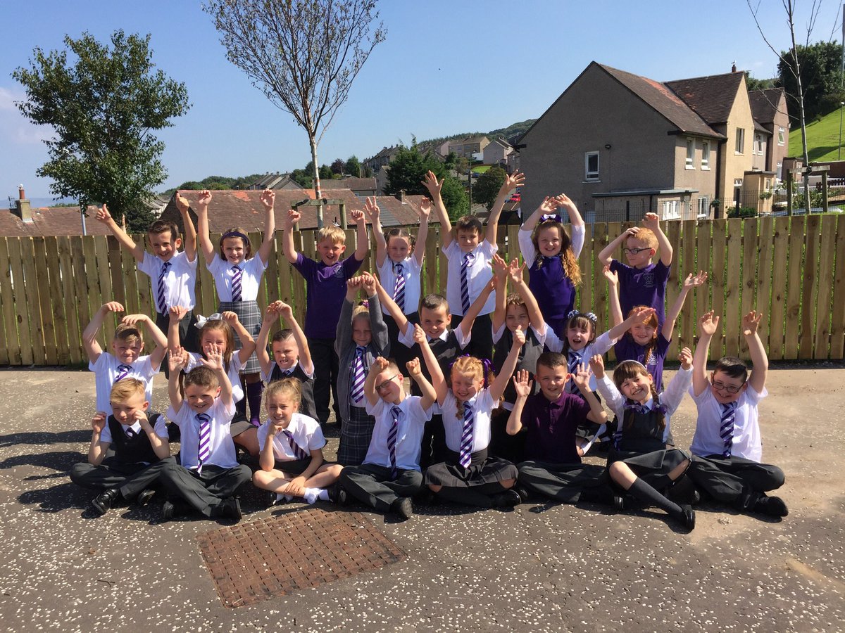 MrsFrielASP's tweet image. First day in Primary 4b. Lots of happy children!😊
