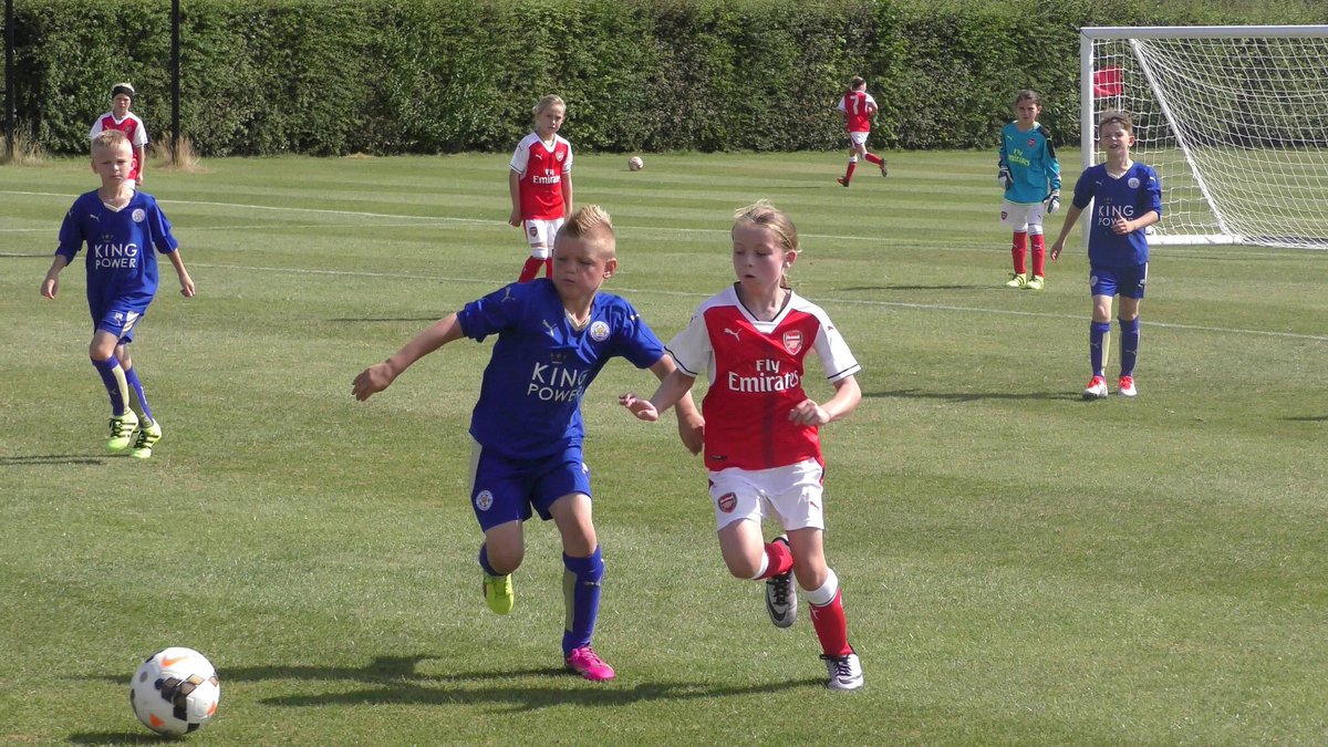 Tessapayne8fa's tweet photo. Great pre season camp with @ArsenalLadies RTC @OakhamSch Thanks @TomS_Soccer @c_rob_8 &amp; @LCFC boys academy #greatexp https://t.co/LKjF4qtOXK