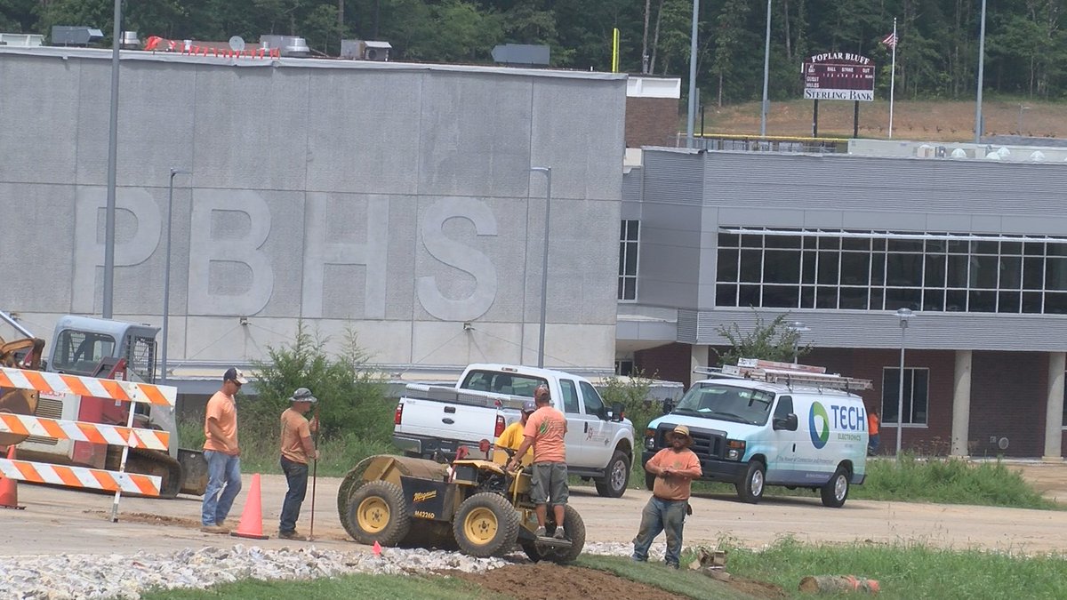 Heartland News at 5, <a href="/pbschools/">Poplar Bluff Schools</a> will start this year with a lot of new updates! bit.ly/2b5eWs4 <a href="/kfvsnews/">KFVS News</a>