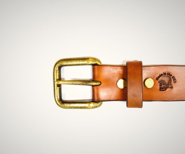 getwoodsly's tweet image. This belt is one of only a few that are made in a tannery in the US. bit.ly/2bnLSzD