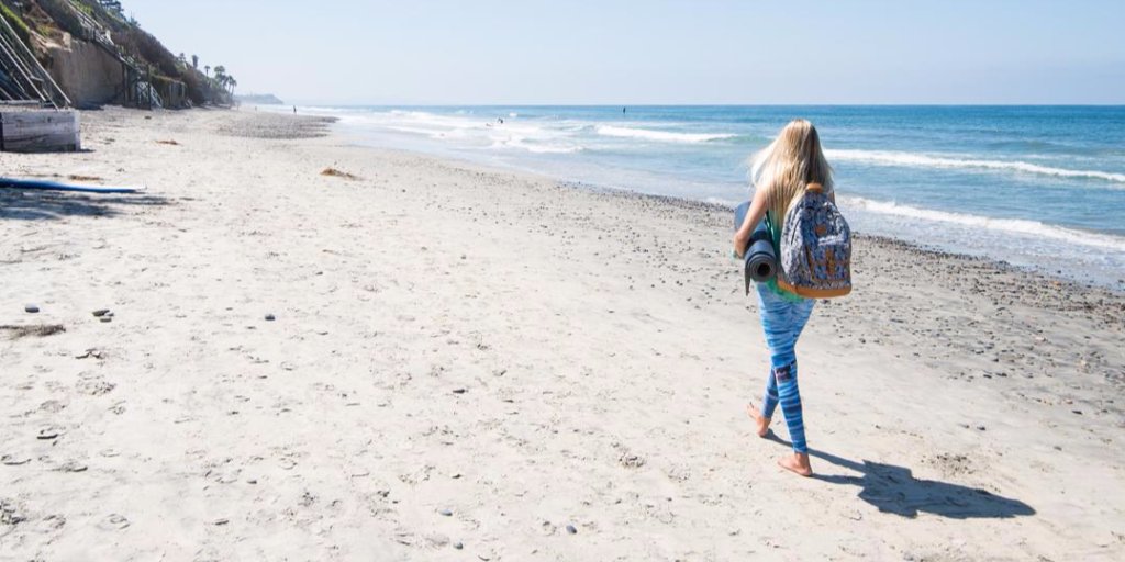 .<a href="/jayseadevoe/">Jaysea</a> is taking over our Snapchat (👻pbteensnaps) to show her favorite yoga spots! #yoga #snapchat #healthy