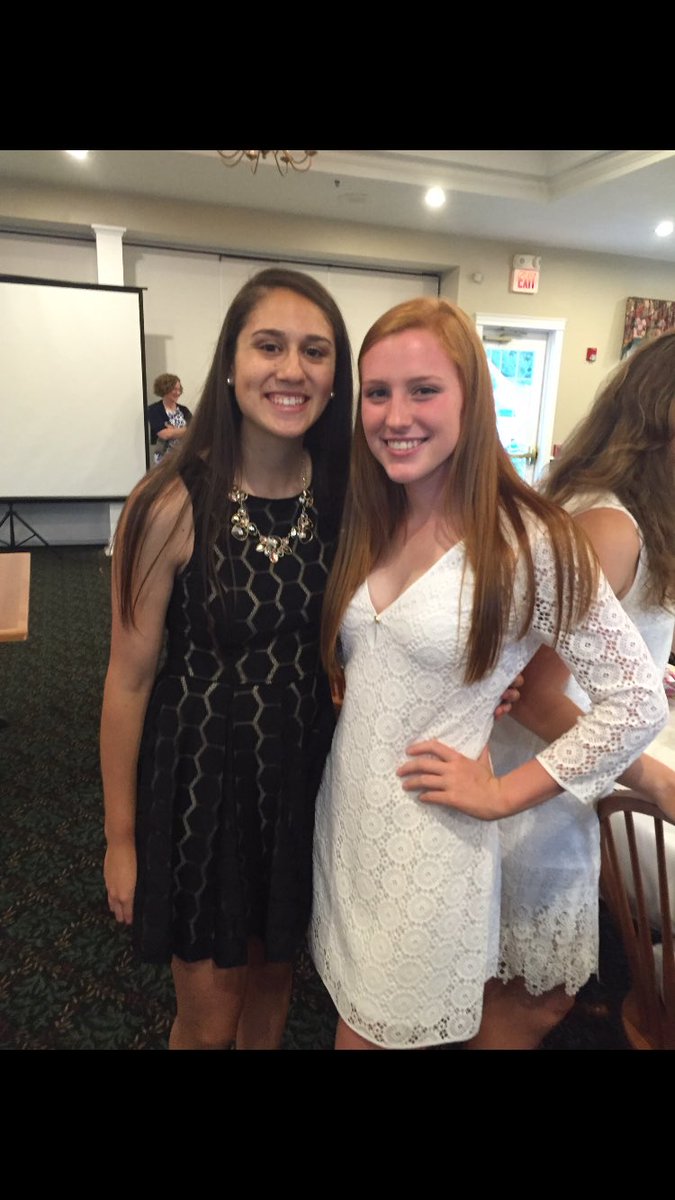 AllieFedak's tweet photo. Happy birthday Lilly!! Hope you had a great day😊😛 best of luck in college! Love youuu💘🎉😍💜💕💙😘💚 @callahan_lilly https://t.co/ASA3XZC8Dg