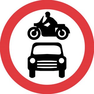 A Bus Gate is now in operation on Portland Street. Know your signs and don’t drive through.