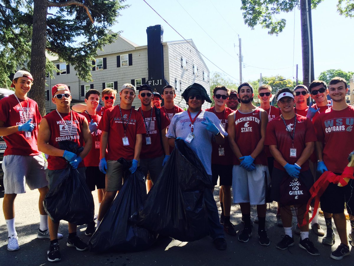 Formal Recruitment Community Service Project!  We love serving the Pullman area!  #WSURush2016