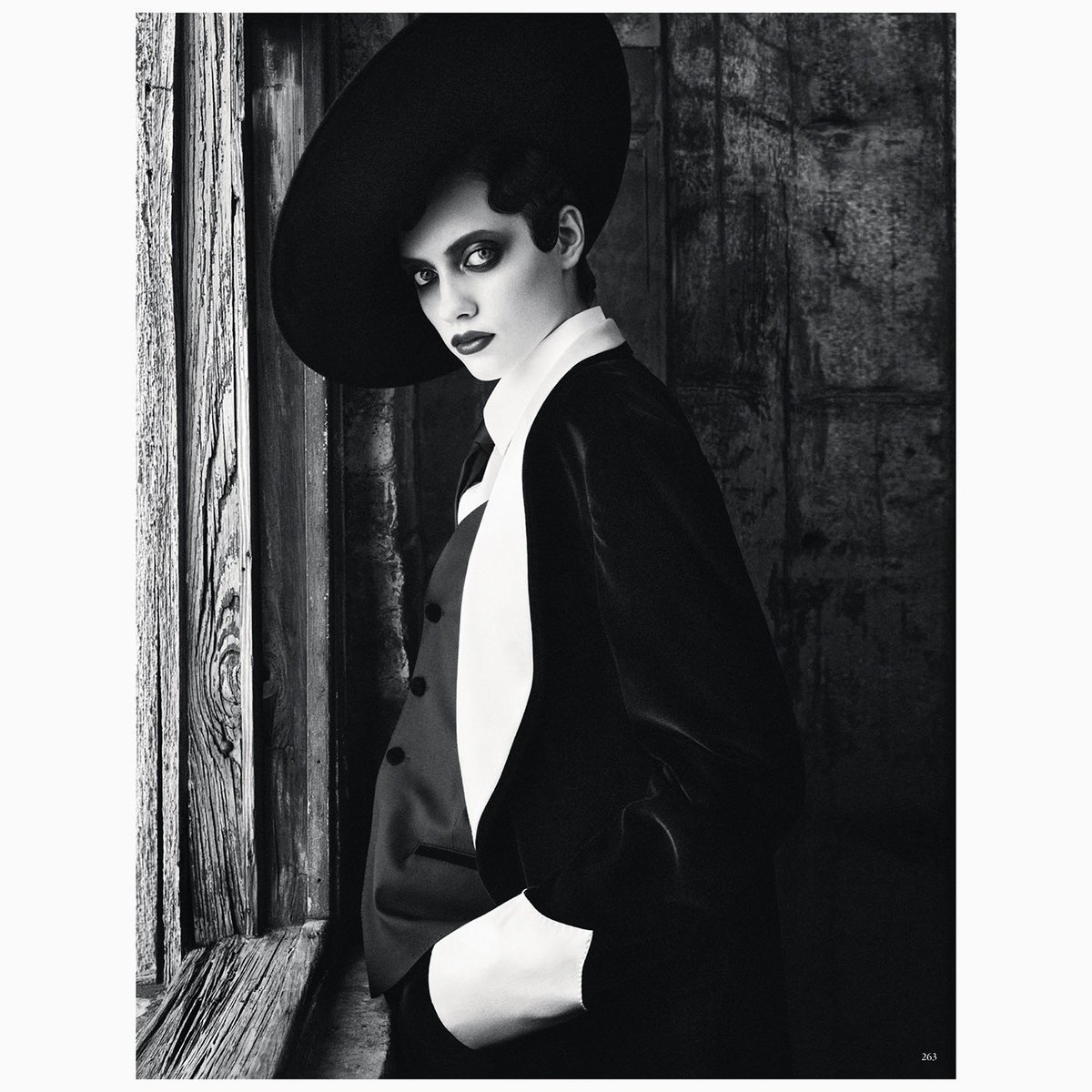 NextModels's tweet photo. O B S E S S E D — Odette Pavlova photographed by Luigi + Iango in the September 2016 issue of @vogue_germany. https://t.co/CJJQvA7JSc