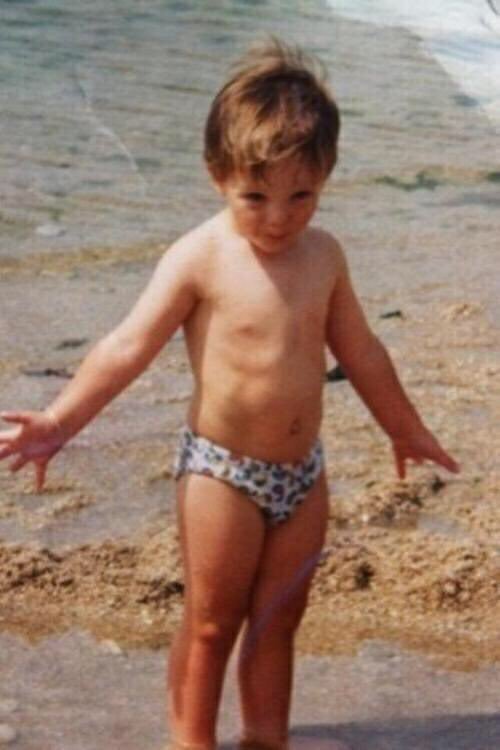 kordeiync's tweet photo. @knowlesobrien 14) louis tomlinson https://t.co/JlfskhZ6YW