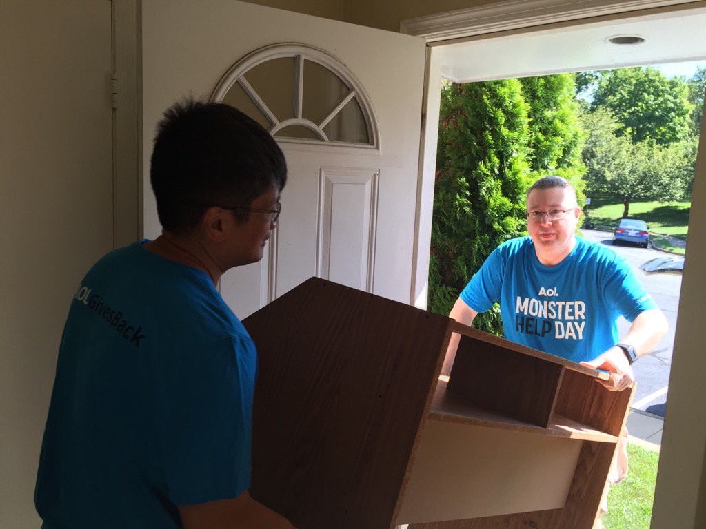 TechFaithFam's tweet photo. #AOLGivesBack https://t.co/4DC4uE22Uq