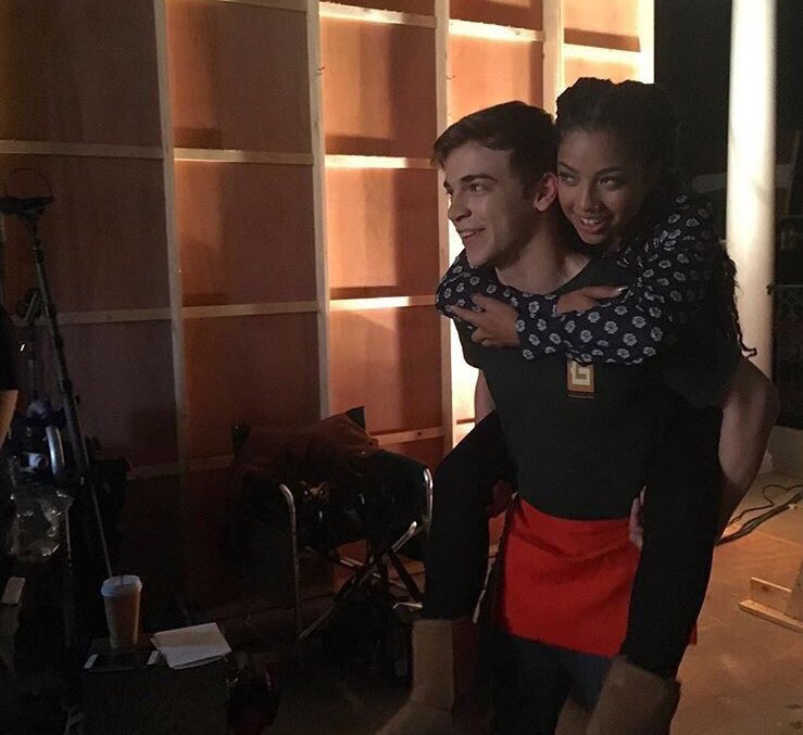 deIuxehoe's tweet photo. My two little munchkins who deserved better https://t.co/9iGluI02aS