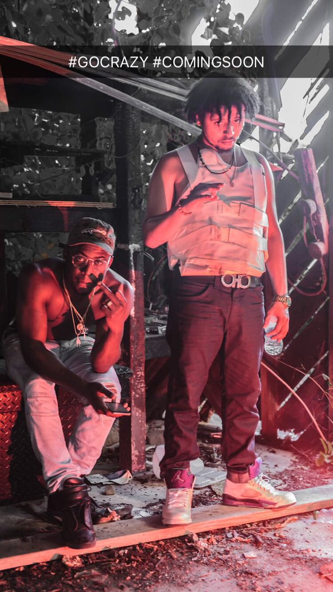 TeyMula's tweet photo. Go Crazy Visuals Coming Soon #OGMOBLIFE @Og_Badnewz @_AshtonKusher https://t.co/QBotBRS22m