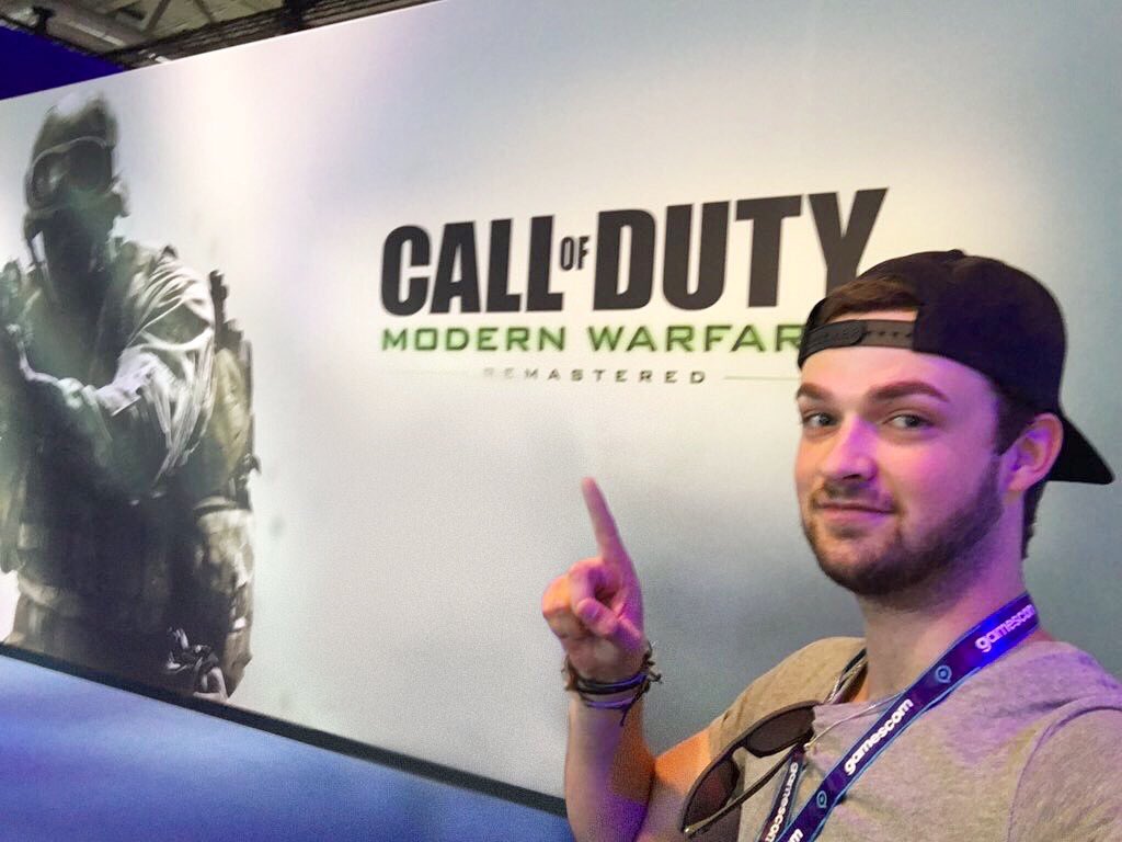 OMGitsAliA's tweet photo. Got to check out COD: Modern Warfare Remastered today - Fav if you're HYPED for the game! 😍🙌🏻🎮 https://t.co/OXeHnJSGEJ