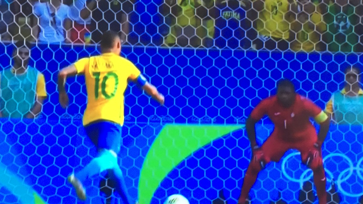 305invest's tweet photo. Brasil da surra na Honduras 6 x 0 hahaha adorei !#rio2016 #maracanã #olympics  #brasilxhonduras  #picoftheday https://t.co/j37bRWLs4q