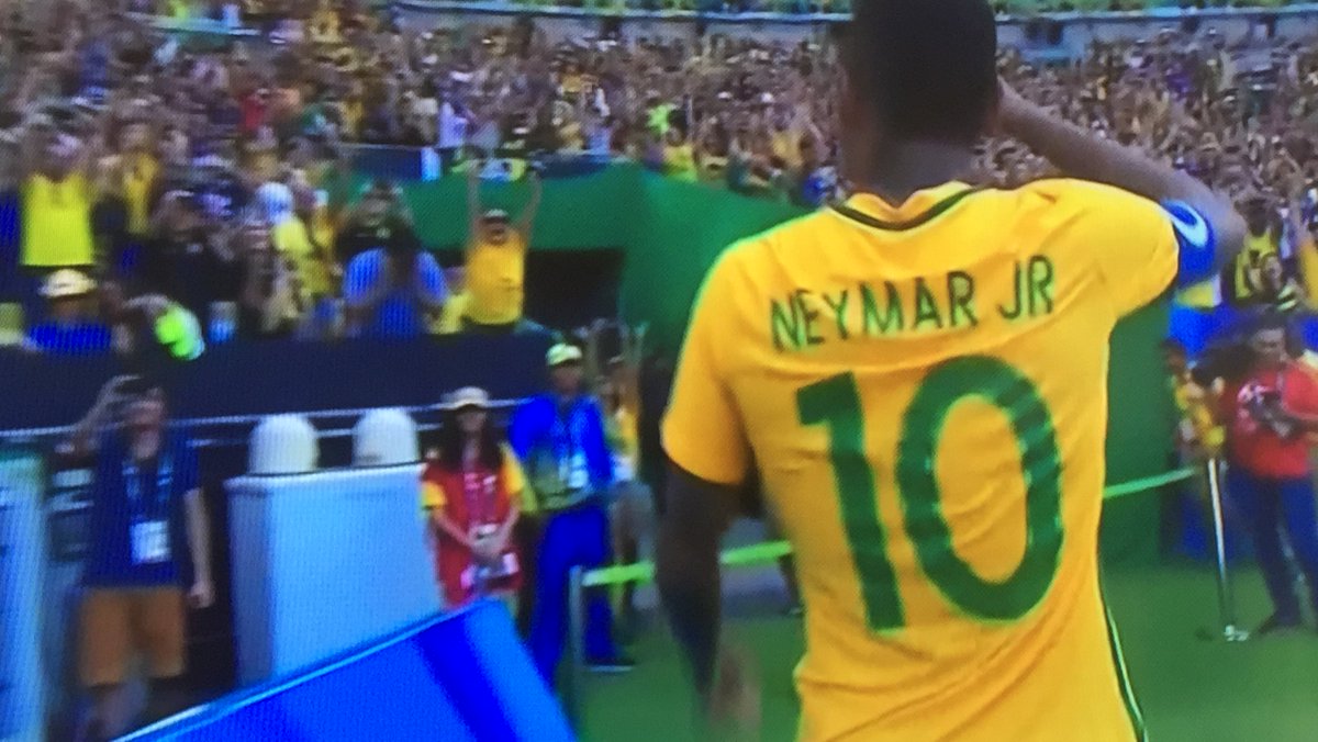 316SCoconut's tweet photo. Brasil da surra na Honduras 6 x 0 hahaha adorei !#rio2016 #maracanã #olympics  #brasilxhonduras  #picoftheday https://t.co/XXW8wiIHVO