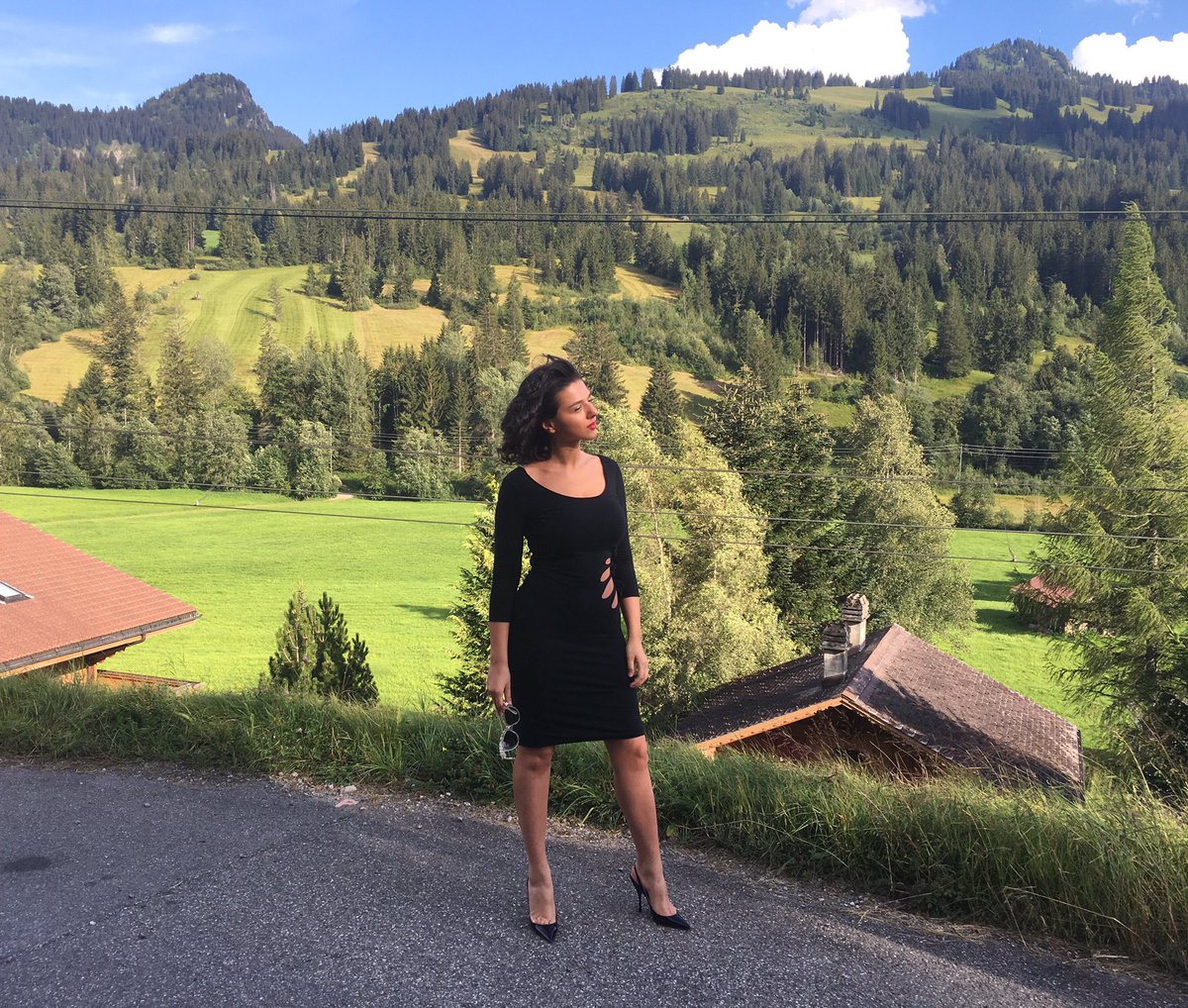 BuniatishviliKh's tweet photo. Back to #GstaadMenuhinFestival !

tonight w/ @RCapucon and #KammerorchesterBasel https://t.co/Onap5sBiEe