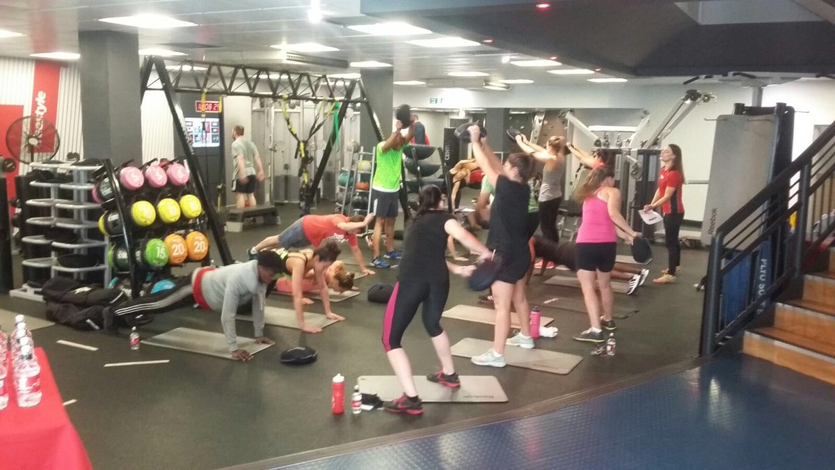 FFStirchley's tweet photo. Well done to everyone who came to our #FGT launch tonight with @CharlieMcCrea #FreestyleGroupTraining 🇬🇧💪🏼👊🏼 https://t.co/oezaMNK7sQ