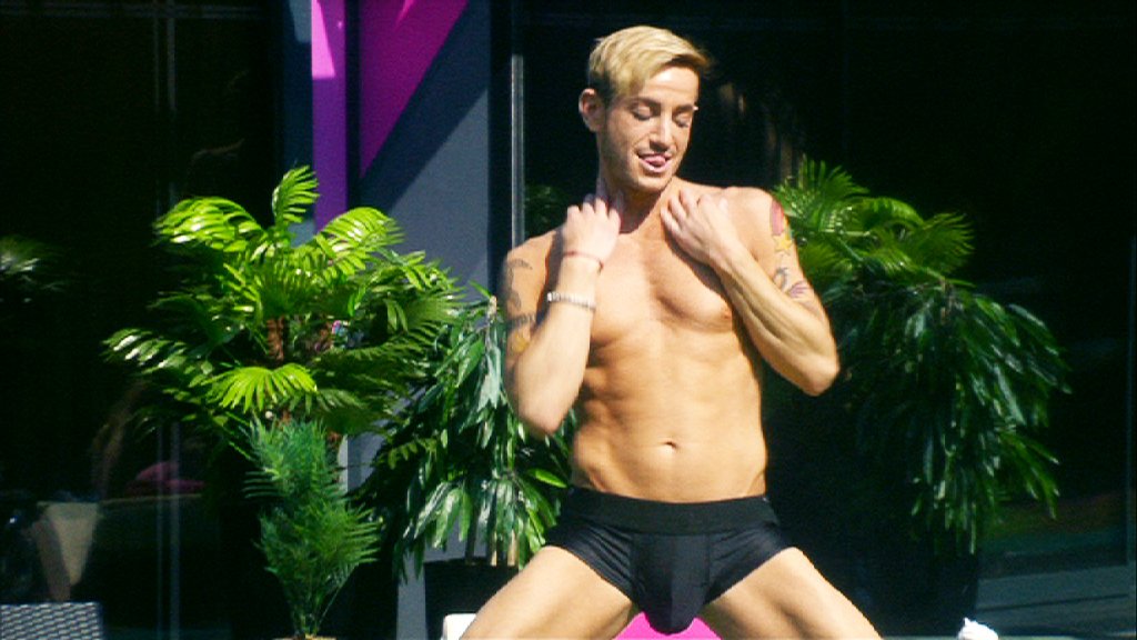 11. bigbrother.channel5.com/frankie-grande-strips-naked-day. 