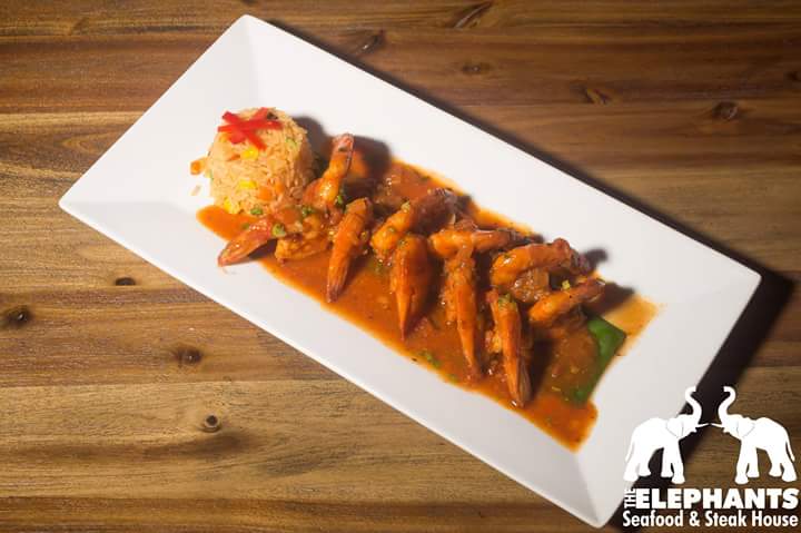 ElephantsPlaya's tweet photo. Hoy se lució nuestro chef con estos camarones al chipotle, te esperamos en #TheElephantsPlaya a partir de la 1PM https://t.co/OTYMy3MDf4