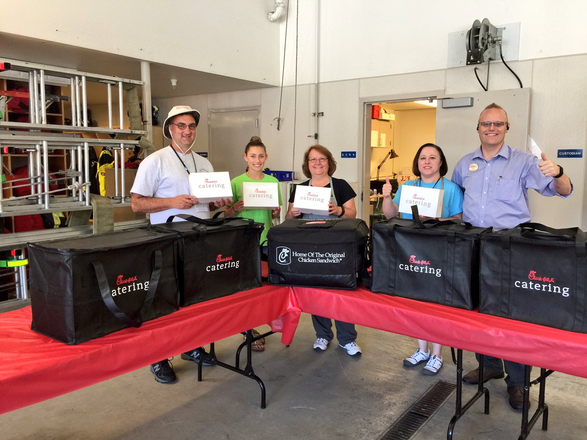 Thank you Chick-fil-A for sponsoring today's lunch at #FireCamp <a href="/cfalynnwood/">Lynnwood Chick-fil-A</a>