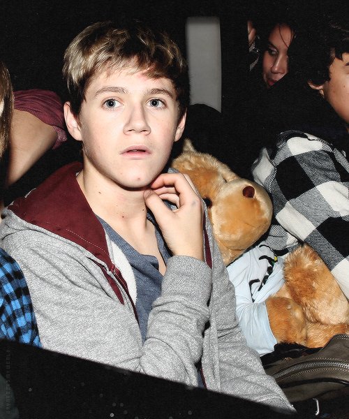 kordeiync's tweet photo. @knowlesobrien 23) niall horan https://t.co/p6YCZrqS8x