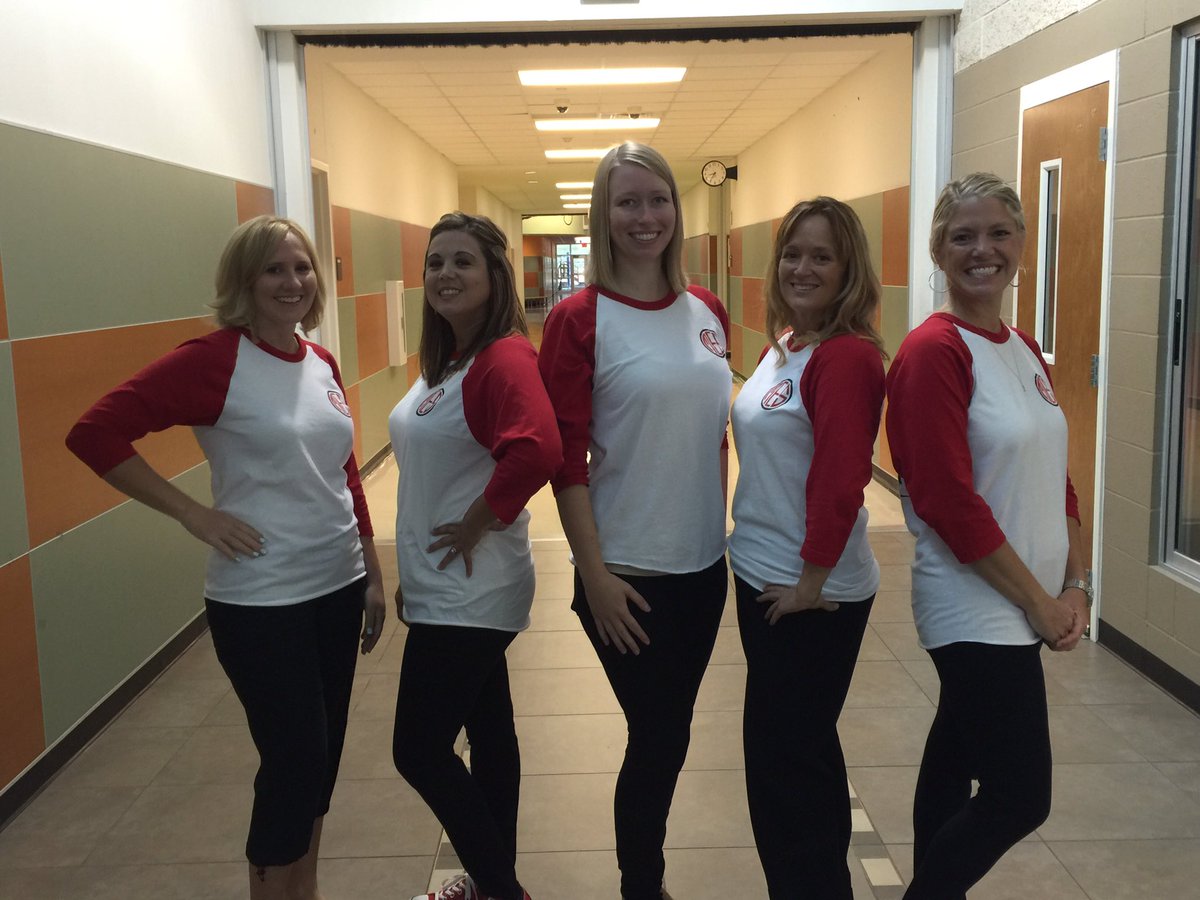 JankoHill's tweet photo. Can't wait to start the year with my AMAZING team!!!  #MES #4thgraderocks https://t.co/7zi4RGYp9r