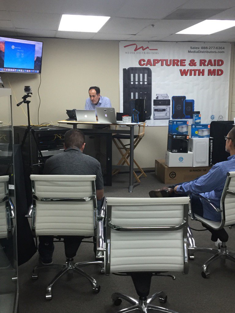 richka's tweet photo. Live #grack12 webinar w/ @GTechBobby @GTechStorage https://t.co/GzbKYpty87