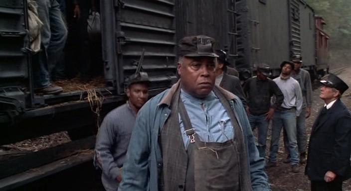 workdaymagazine's tweet image. See Matewan starring @jamesearljones free on Friday night, 6PM. Snacks,beer &amp;amp; soda avail. buff.ly/2bt9BeK