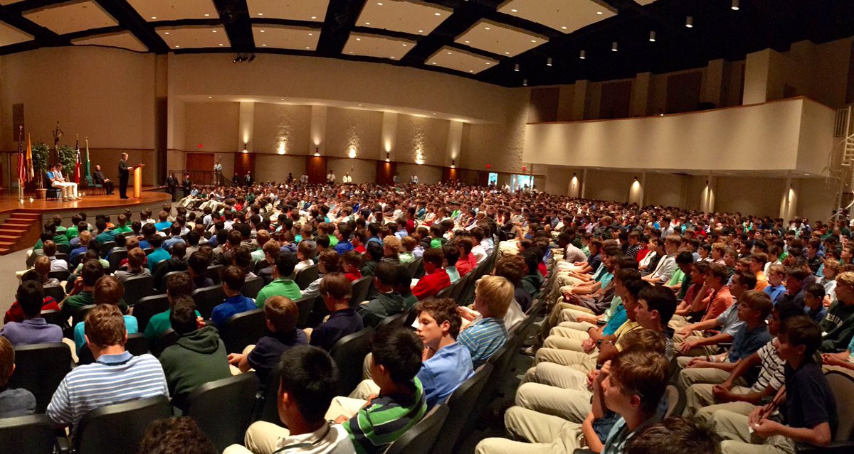 kenlojo's tweet photo. We're off to a great start! Prayer service this morning to start the school year. https://t.co/wjXY4tAuZ7