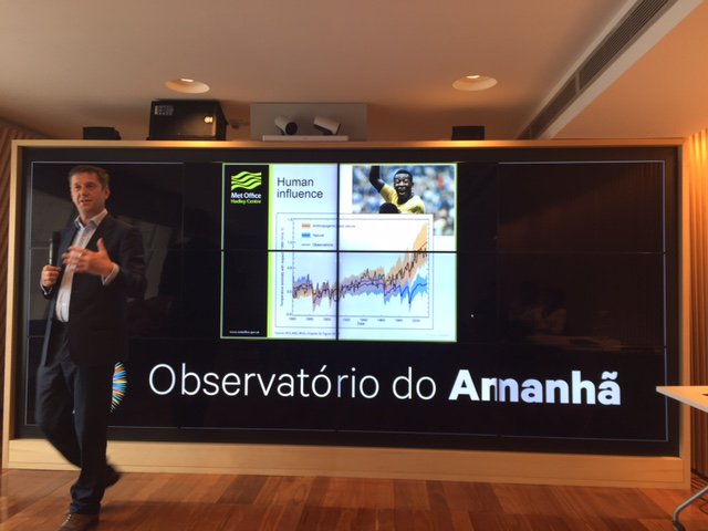 ukinbrazil's tweet image. 📷 @museudoamanha recebe Stephen Belcher (@metoffice) em palestra sobre mudanças climáticas. #CSSPBrazil #NewtonFund